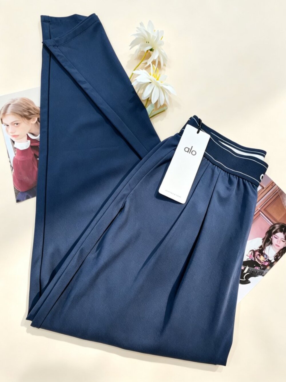 🧸New With Tags ALO Yoga Navy Suit Up Trouser Regular 30" Inseam☁️ - Picture 5 of 9